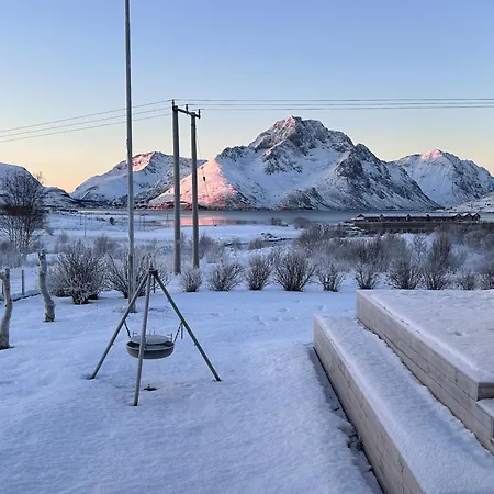 Pederstua, A Classic Fisherman'S Farm House In The Middle Of Lofoten Storeidet Exterior photo