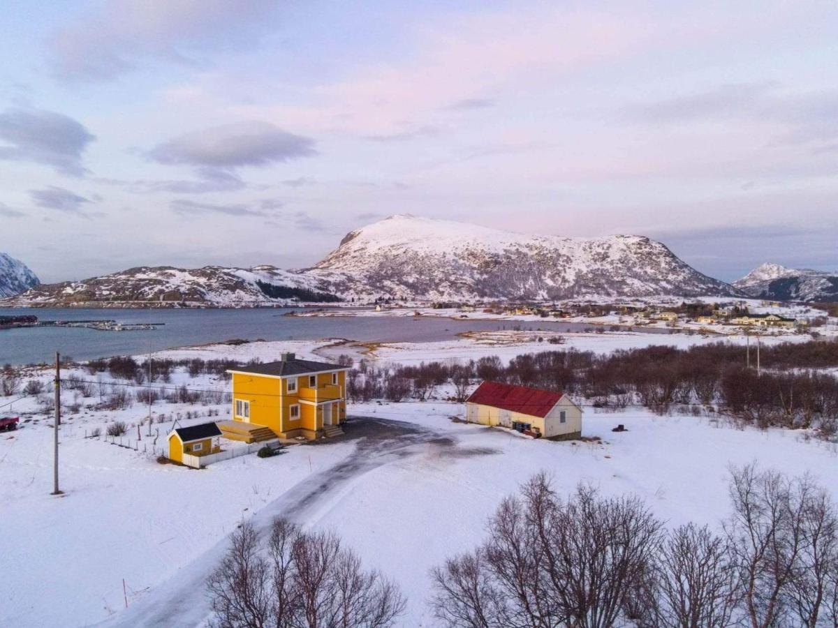 Pederstua, A Classic Fisherman's In The Middle Of Lofoten *